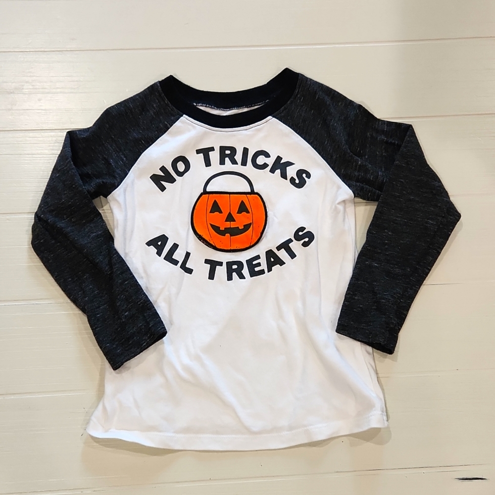 Old Navy Halloween Tee with Liftable Pumpkin Flap